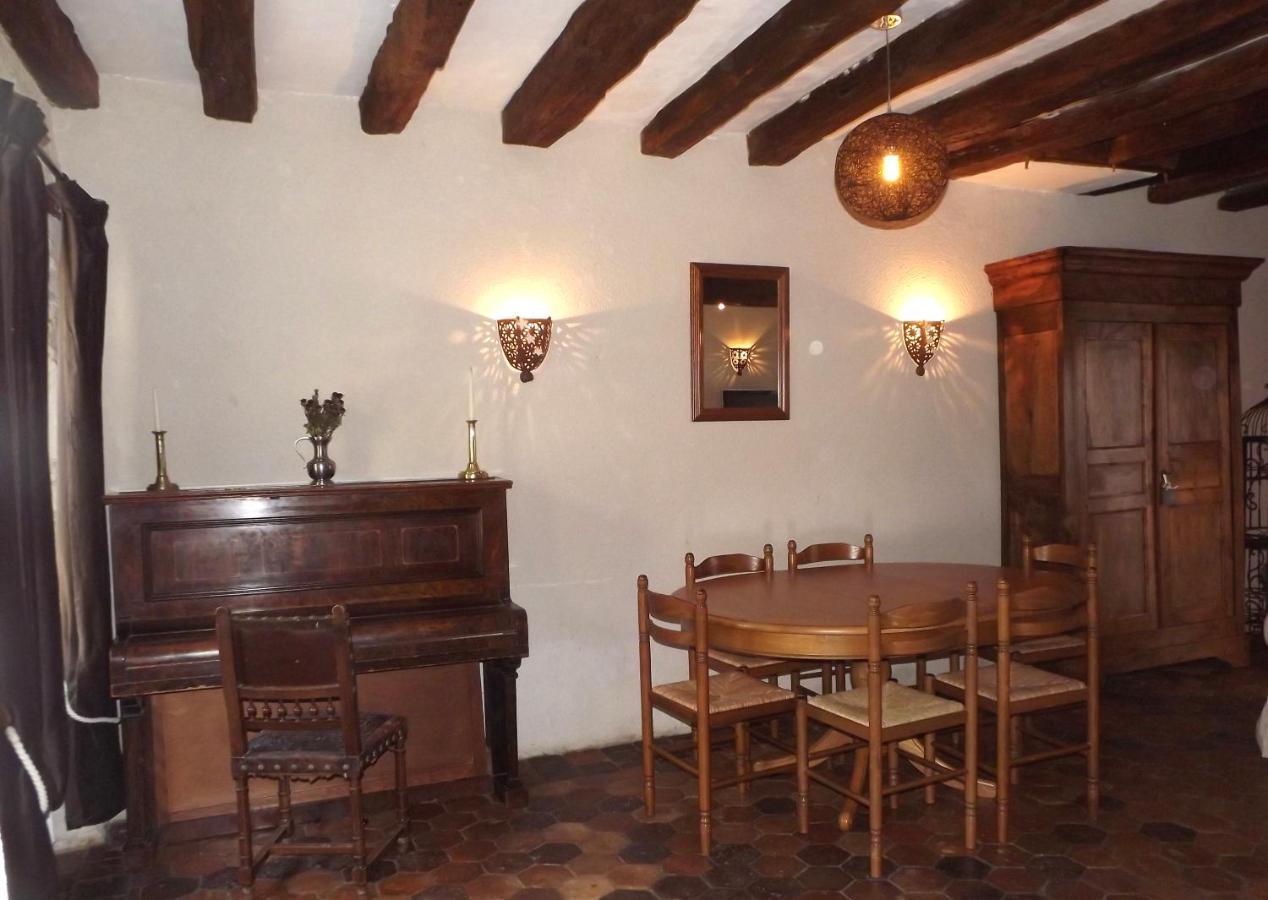 Les Volets Bleus Villa Provins Exterior foto