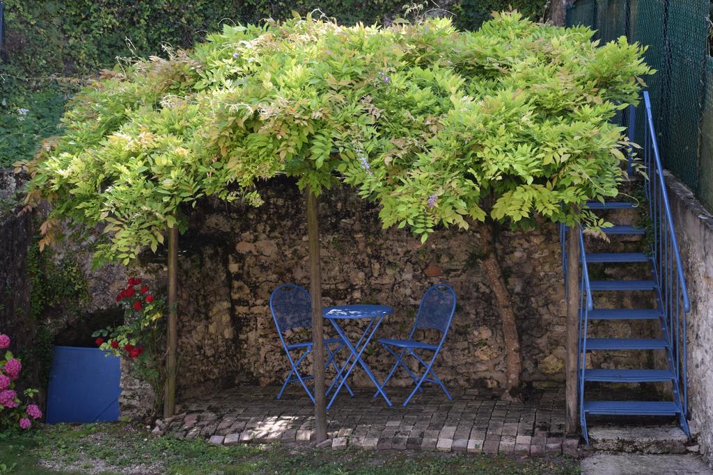 Les Volets Bleus Villa Provins Exterior foto
